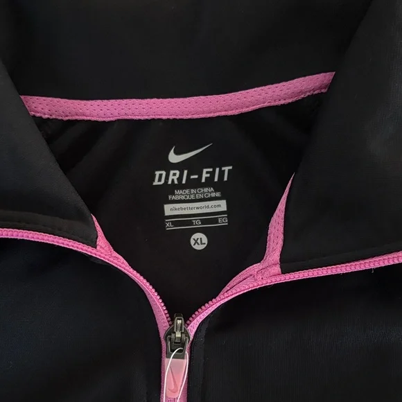 Nike Women's Jacket with Black and Pink Accents - Picture 2 of 6